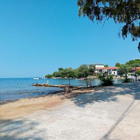 Christina'S Seaside Villa อาฟิสโซส ภายนอก รูปภาพ